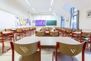 Esztergom – Árpád-házi Szent Erzsébet Gimnázium, Óvoda és Általános Iskola