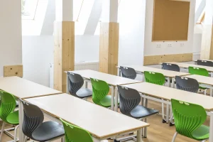 Esztergom – Árpád-házi Szent Erzsébet Gimnázium, Óvoda és Általános Iskola