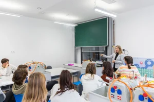GYŐR - PROHÁSZKA OTTOKÁR ORSOLYITA GIMNÁZIUM, ÁLTALÁNOS ISKOLA ÉS ÓVODA