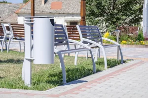 Gönyű - Madrid padok