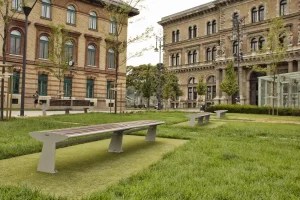 Budapest - Vásárcsarnok előtti főter