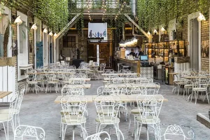 Budapest - Mazel Tov étterem