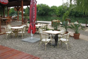 Szarvas - Jázmin cukrászda